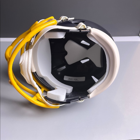 Breitling NFL Riddell Chronomat helmet- RARE - Picture 8 of 11